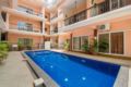 Snazzy 2 BHK with a pool, near Thalassa/74244 ホテルの詳細